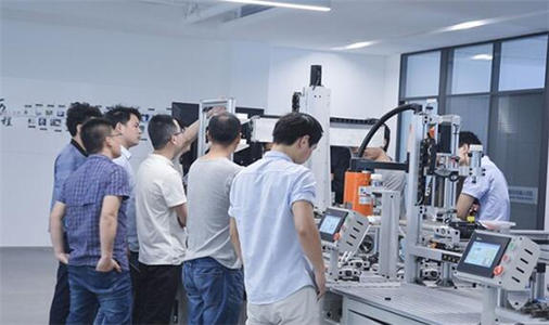 辦電工證在哪里辦？辦電工證要多少錢？